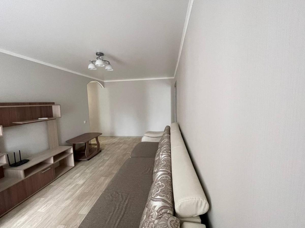 Apartment On Kievskaya Street บิชเคก ภายนอก รูปภาพ