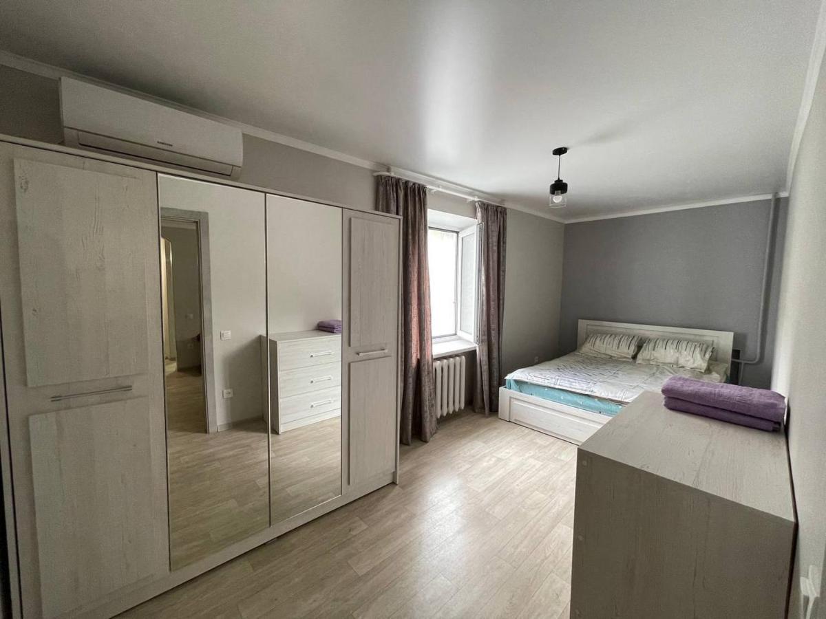 Apartment On Kievskaya Street บิชเคก ภายนอก รูปภาพ
