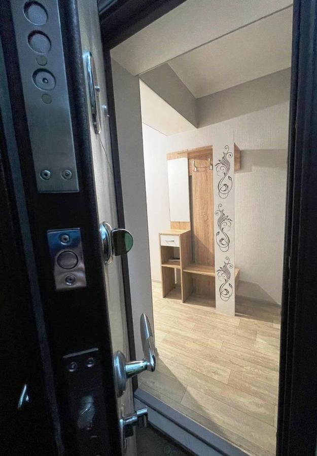 Apartment On Kievskaya Street บิชเคก ภายนอก รูปภาพ
