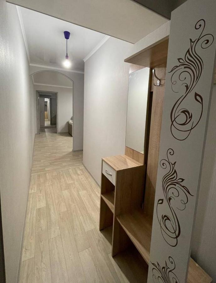 Apartment On Kievskaya Street บิชเคก ภายนอก รูปภาพ